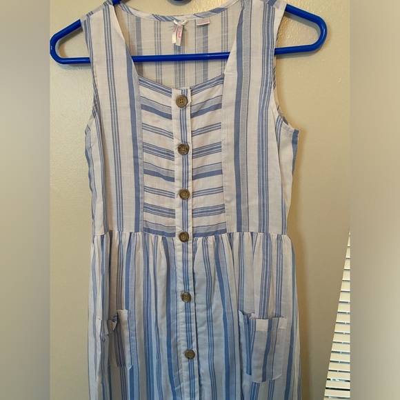 TRENDE GIRL - BLUE & WHITE STRIPED HIGHLOW DRESS - Picture 2 of 5